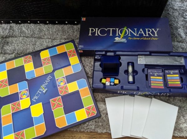 Pictionary the Fun Game of Quick Draw - 486